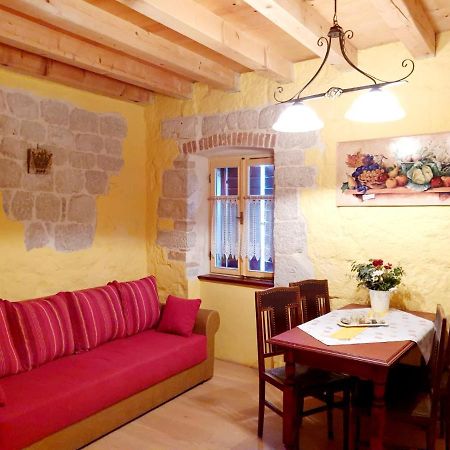 Hvar Heart Heritage Apartment Stari Grad  Buitenkant foto